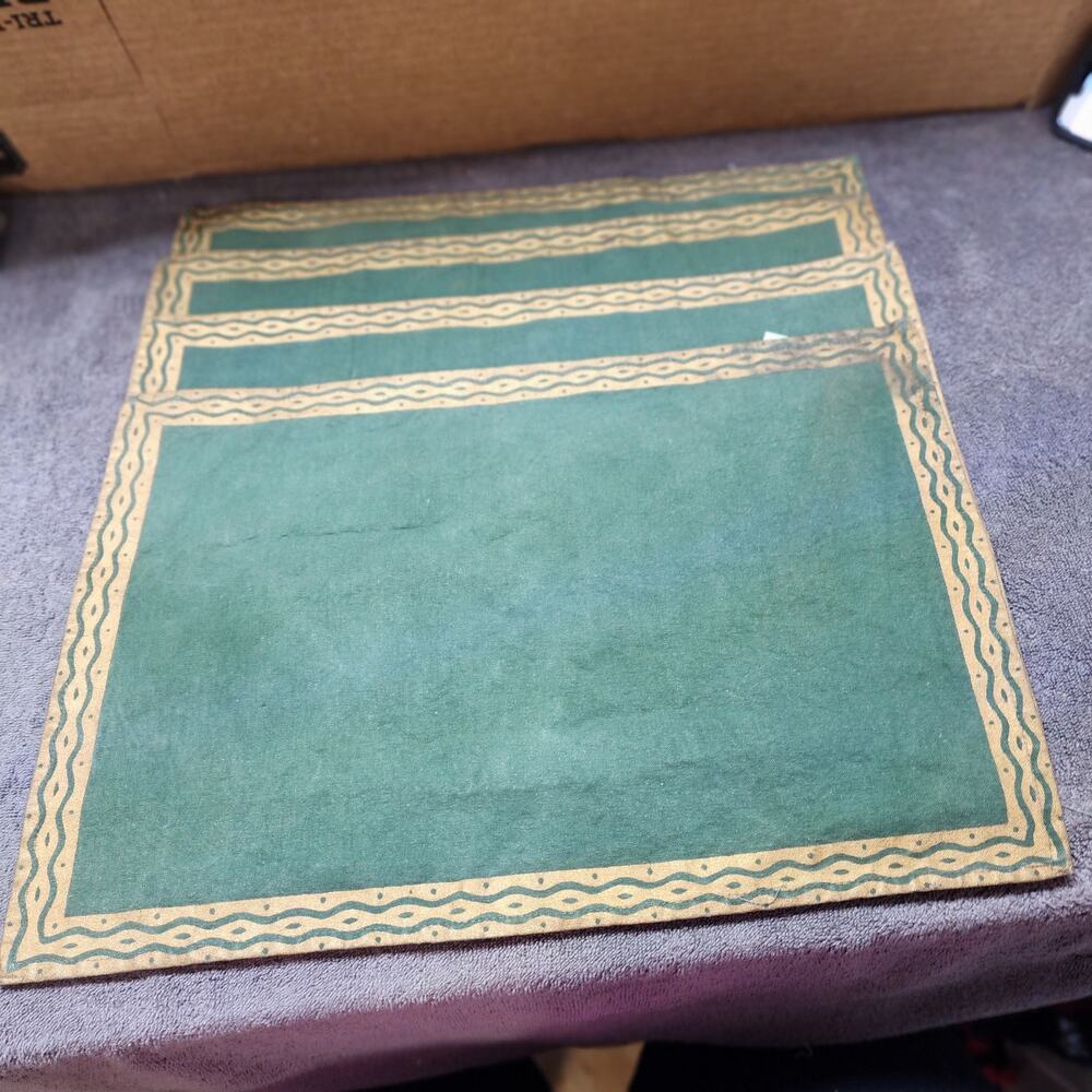 Vintage Pier 1 Imports 4 piece set green cotton placemats C b48